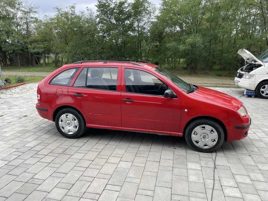 Inchiriez auto pentru Glovo, Uber, Tazz, Livro etc. sau uz personal