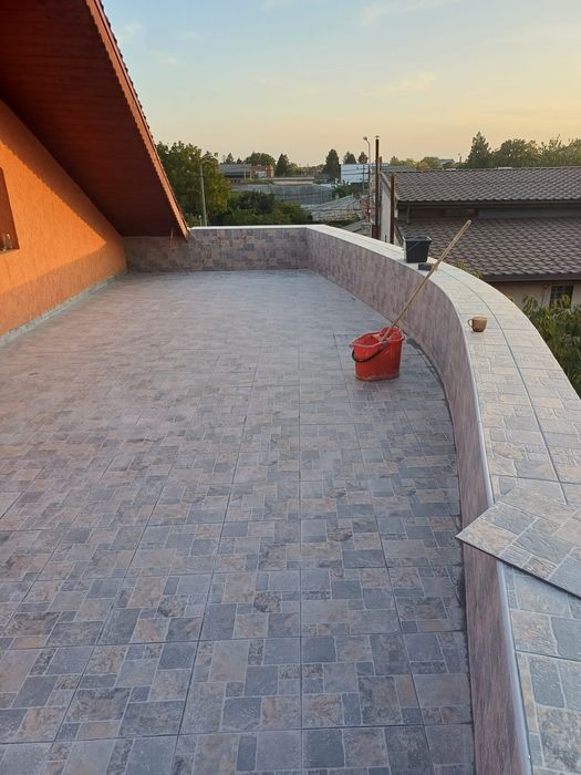 Zugrav, faiantar, electrician.