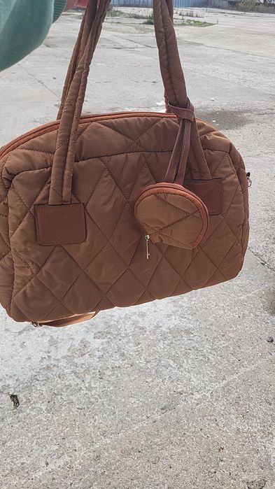 Geanta Dama ! Incapatoare !