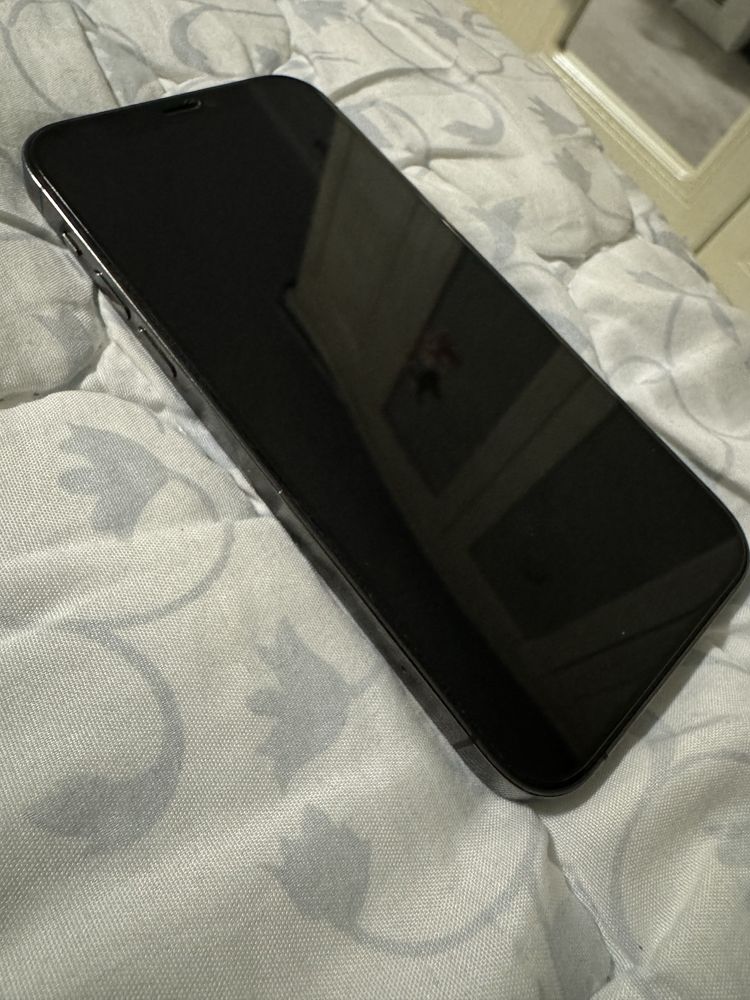 Продам Iphone 12 pro 256gb