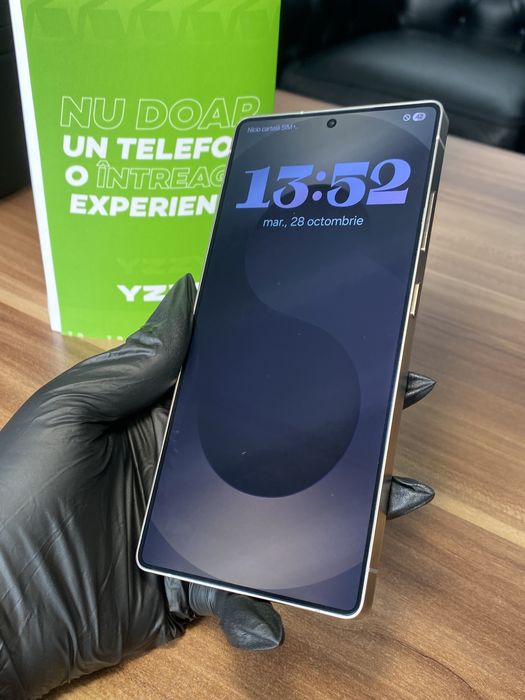 Samsung Galaxy S25 Ultra / Garanție 24 luni / 256 Gb / Ca nou