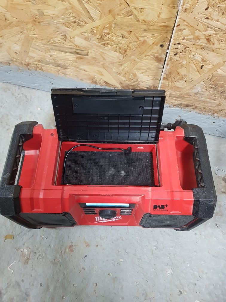 Radio șantier  milwaukee  m18