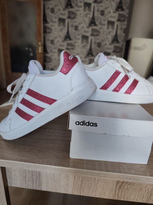 Маратонки Адидас