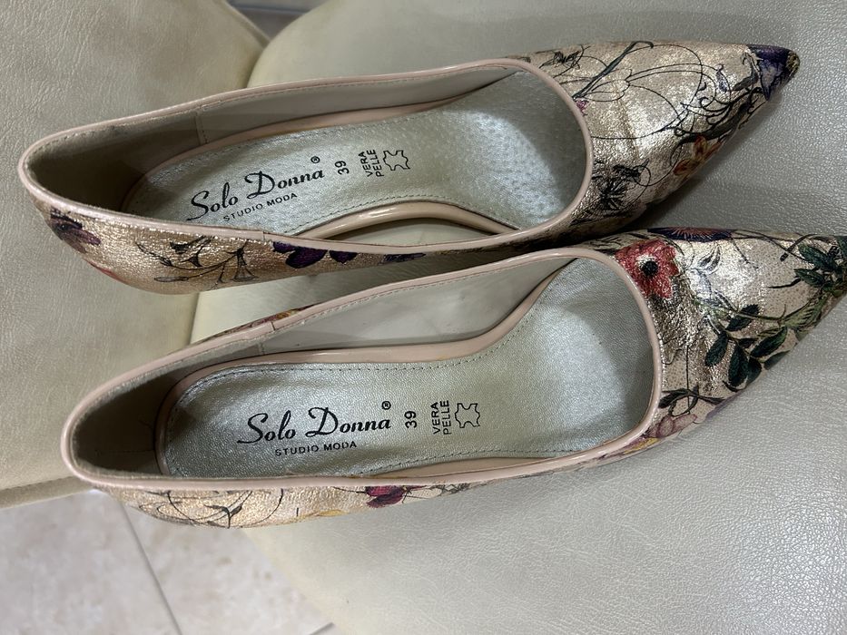 Pantofi din piele naturala