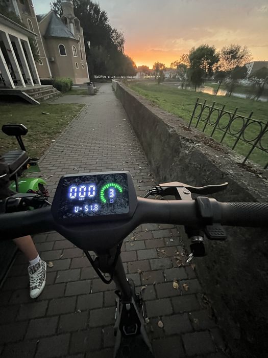 Kukirin A1 300 km parcursi vand/schimb