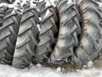 12.4-28 BKT Cauciucuri noi agricole de tractor FIAT U445 8pr