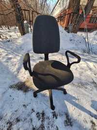 Продам  офисное кресло
