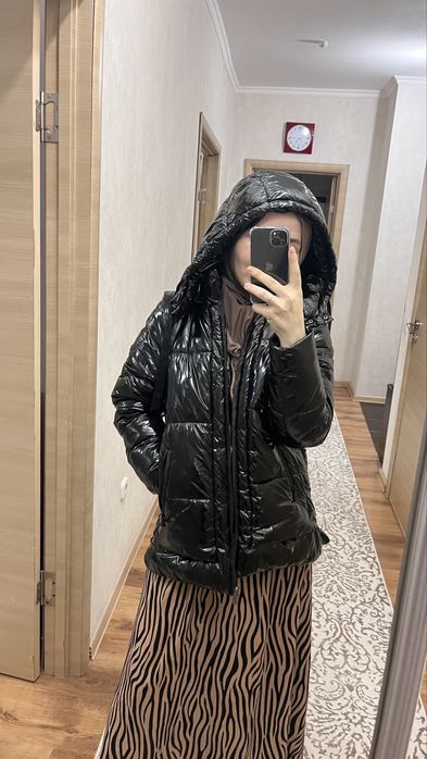 Продам куртки классные