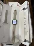 Iwatch SE 2 starlight 40 mm