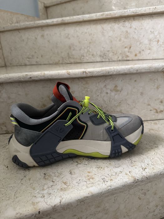 adidasi valentino garavani