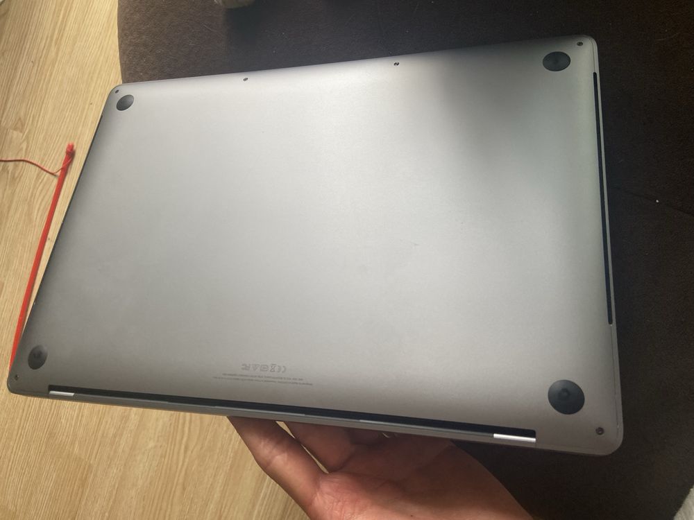 Macbook pro 15 inch 256GB