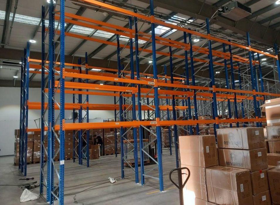 Rafturi metalice depozitare paleti