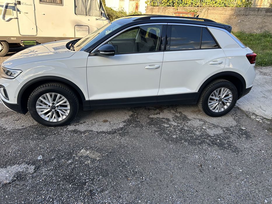 Продава се Vw T-Roc 2023г 63022км euro 6/ Top/ face