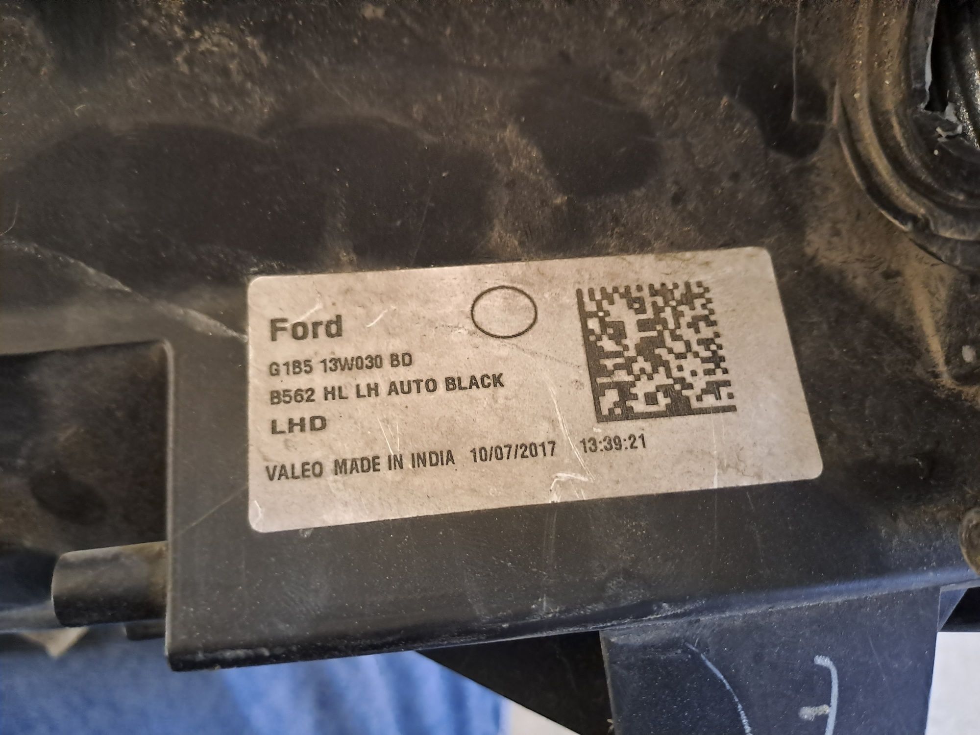 ляв фар за Ford KA 2016