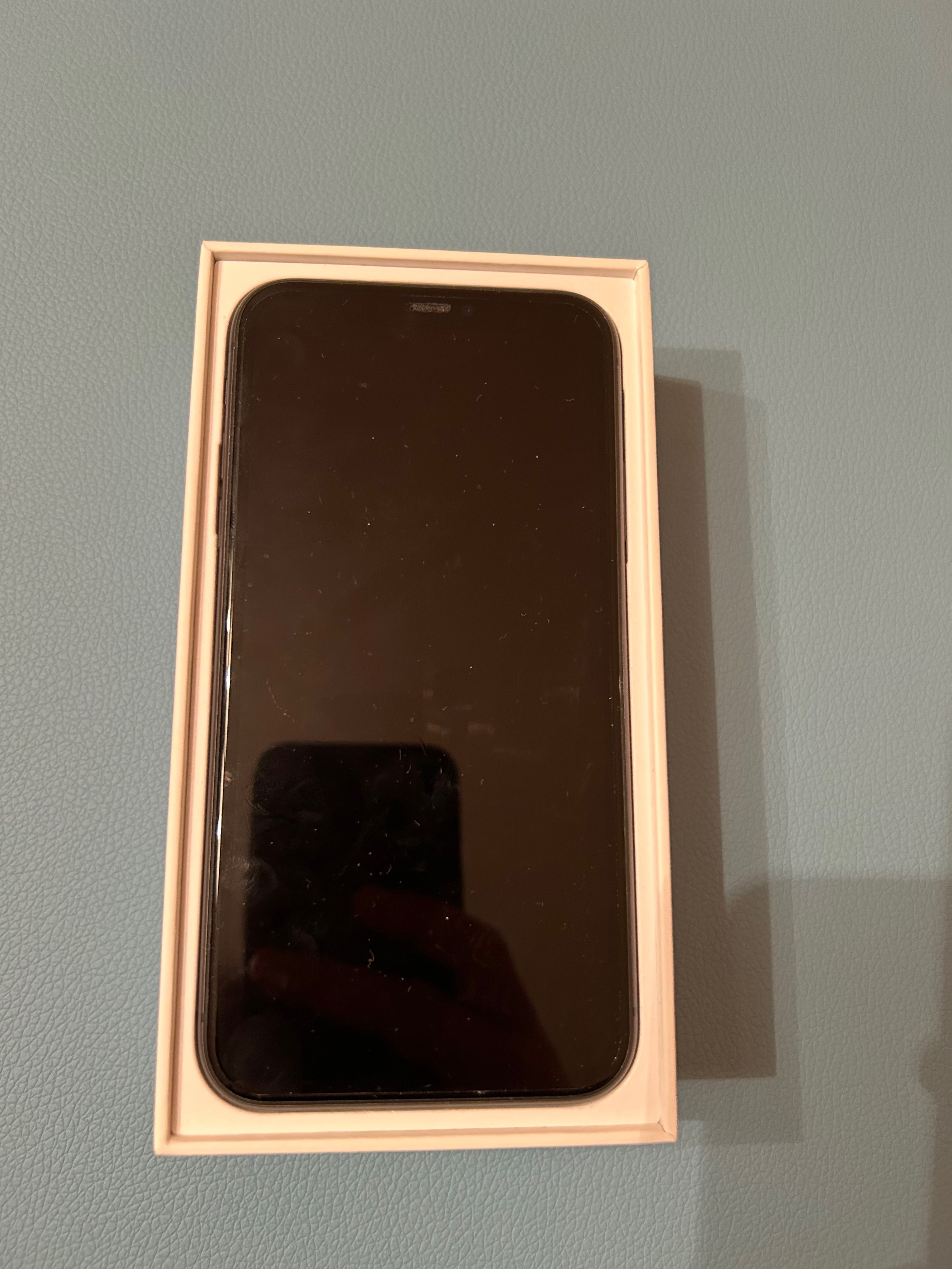 iPhone 11 -64 GB