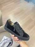 Guiseppe zanotti обувки