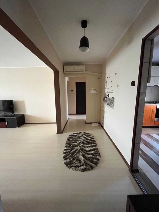 Inchiriez apartament cu 3 camere zona IFR