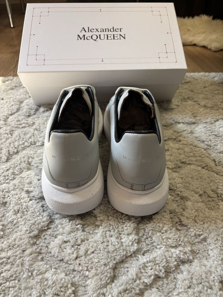 Adidasi Alexander McQueen