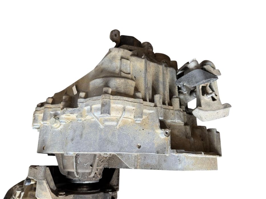 Cutie viteze volskwagen transporter T5 cod KQK 2011-2015 4x4