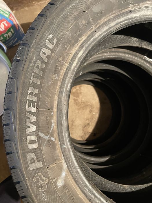 Шины зимные в хорошом состояний 1 сезон исползования