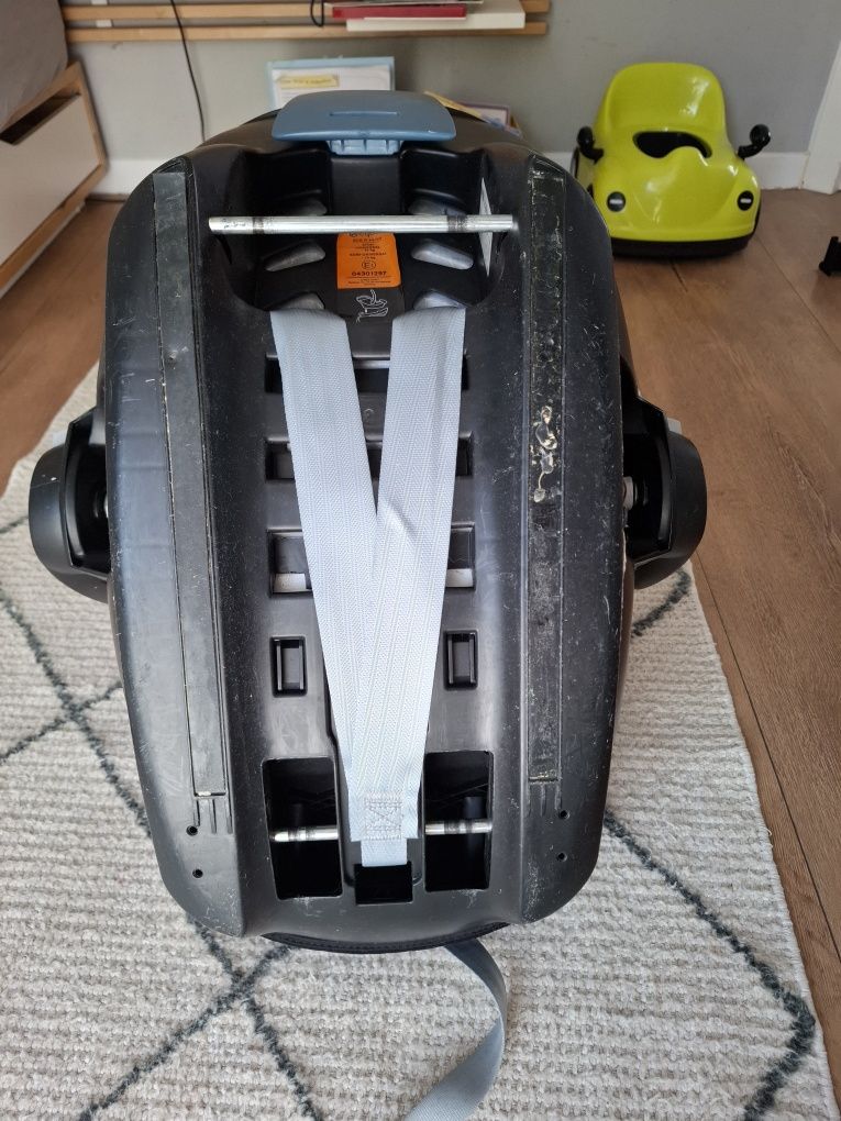Cybex Aton + Aton Base 2-fix детски стол за кола + база 0-13