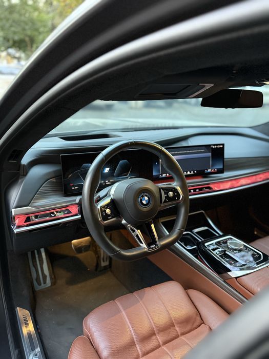 BMW i7 xDrive60L 2024 USA