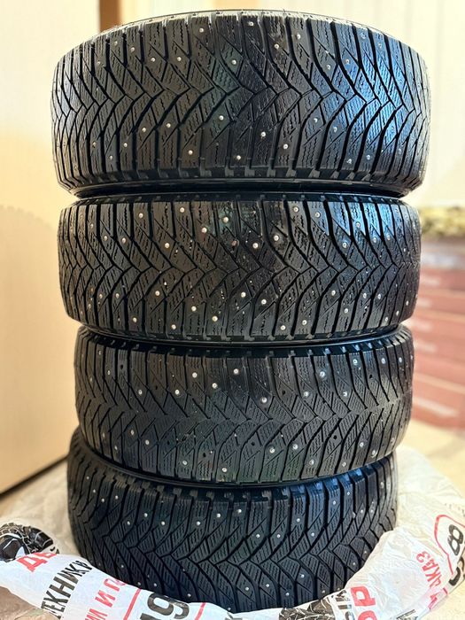 Продам зимние шины шипы R17