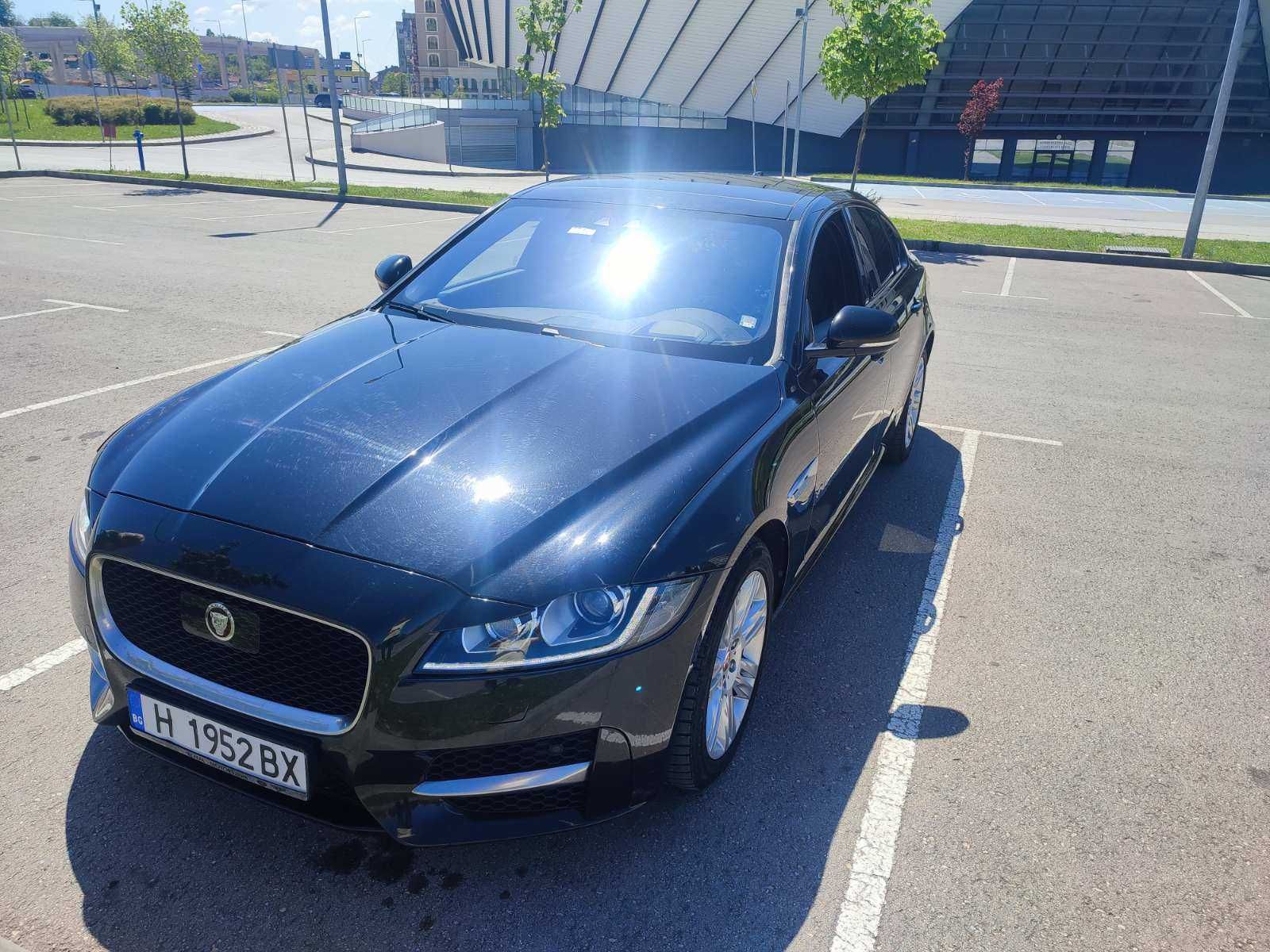 Jaguar XF Sport  TOP