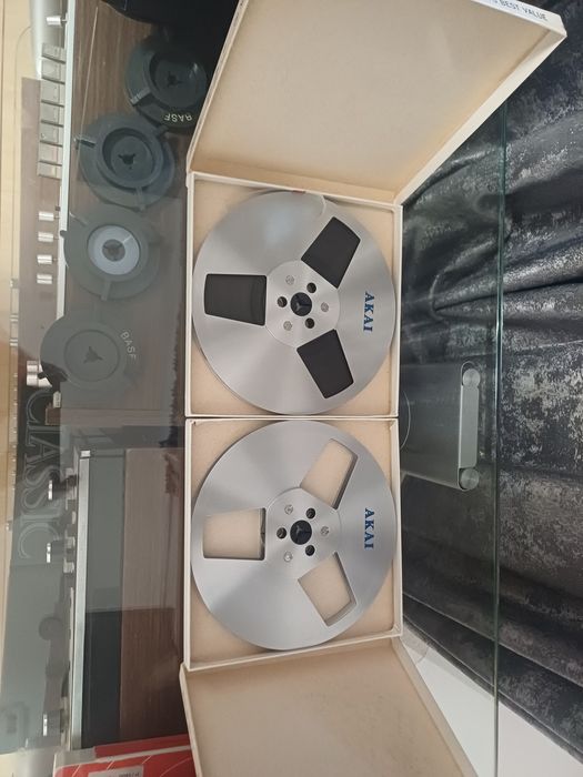 Akai / Role / Benzi / Magnetofon / 18 cm