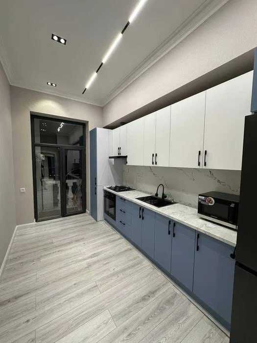 Срочно Сдается шикарная квартира! PYRAMIT! Шикарный ремонт!2/4/11 378*