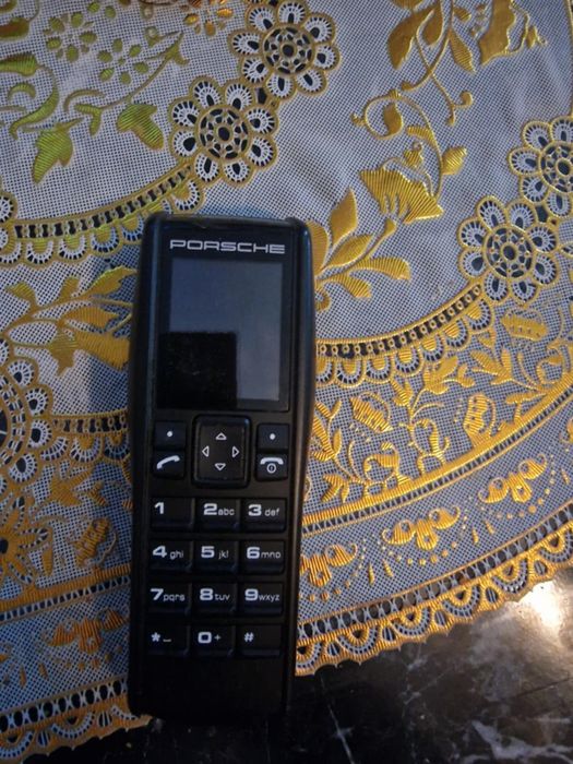 Телефонй за кола   мерцедес  Ауди