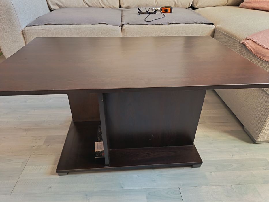 Малка маса за хол