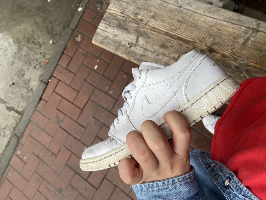 Jordan 1 Low triple white