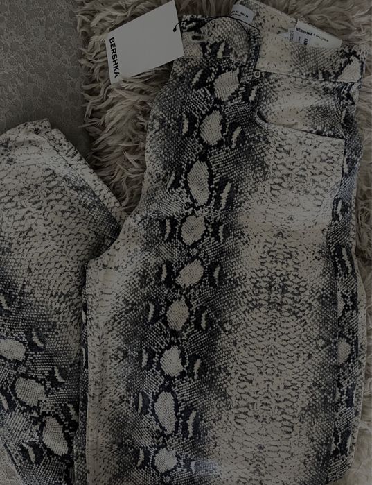 Нови дрехи с етикет