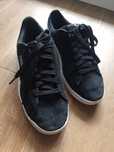 Pantofi sport marca Puma, mărimea 39, culoare negru, stare foar