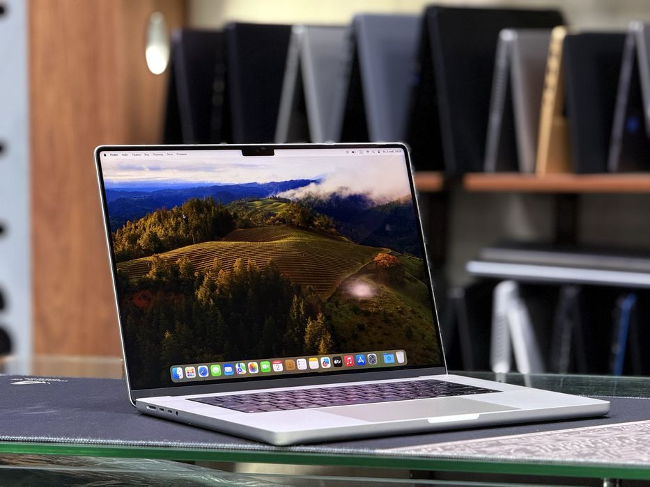 MacBook M1 Pro 16-inch 32/512Gb