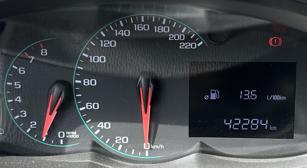 Tracker 1 M/T 2019