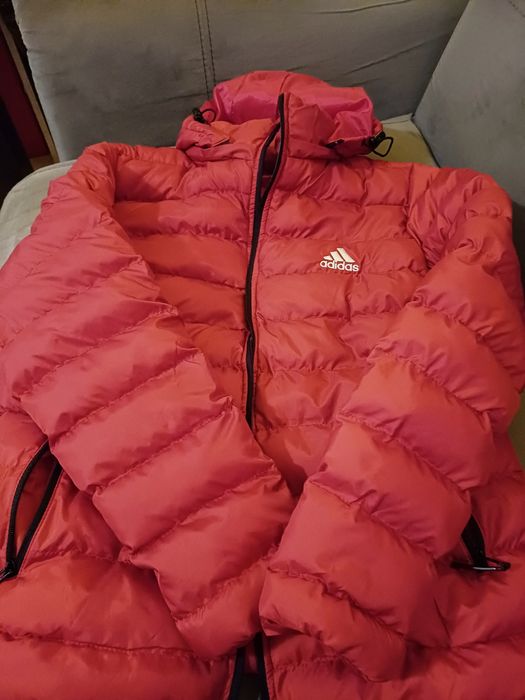 Чисто ново олекотено дамско яке