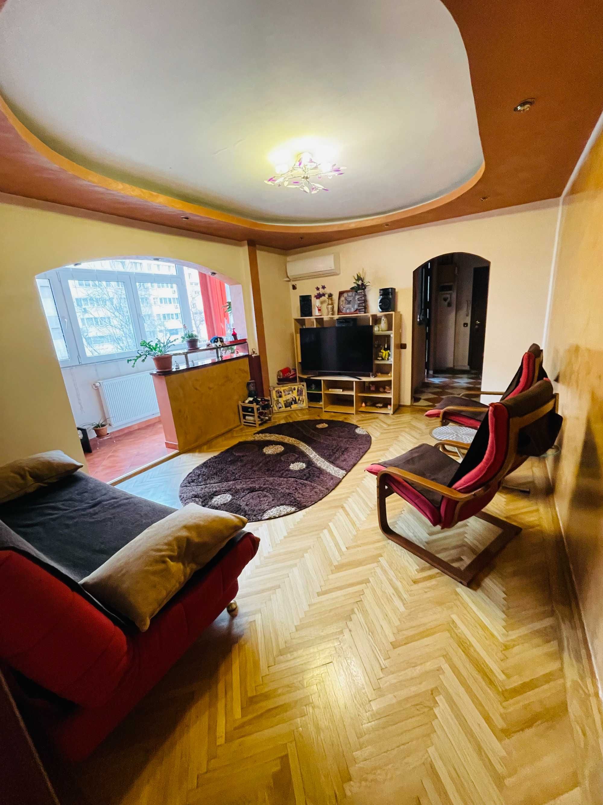 Proprietar_vand apartament 3 camere cu centrala proprie