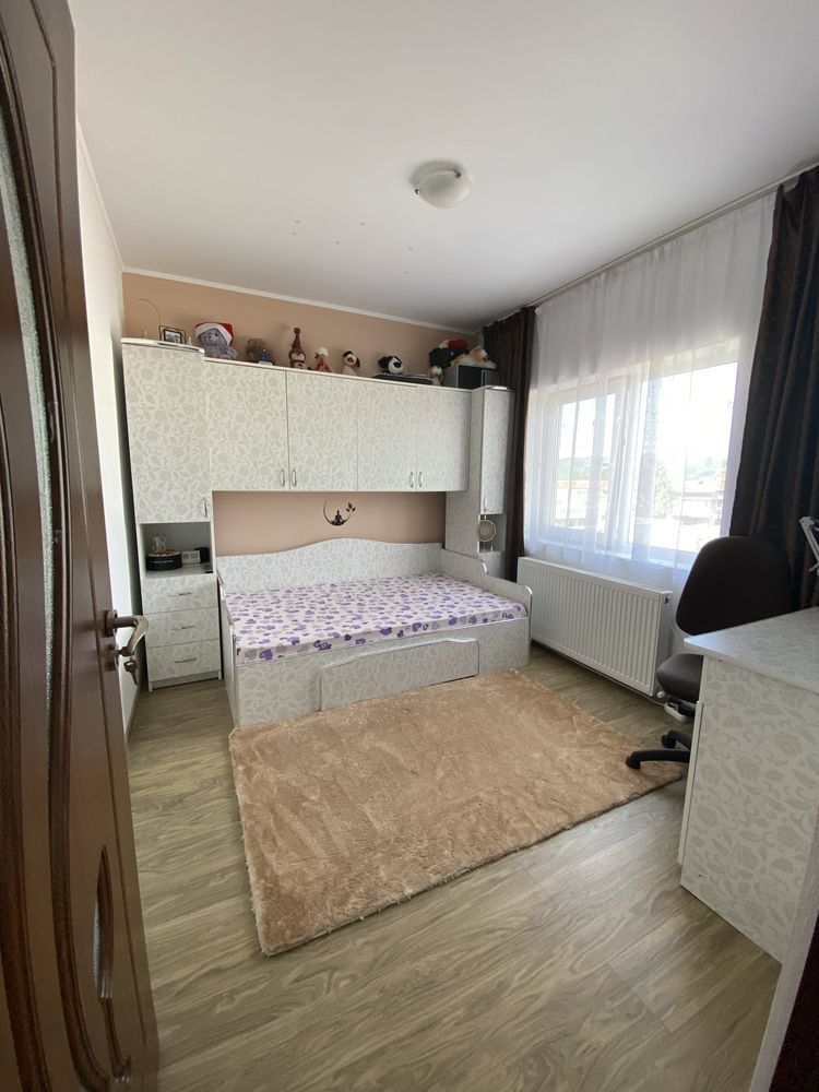 Apartament 2 camere de vanzare