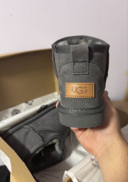 Ugg Clasic Gri.