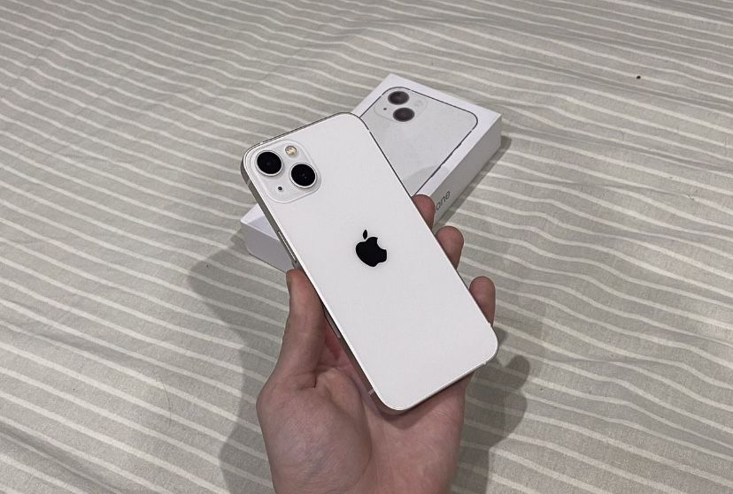 iPhone 13 128Gb с гарантией