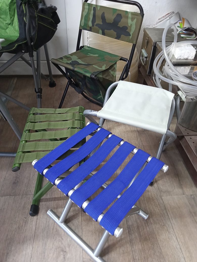 Стол складной со стульями