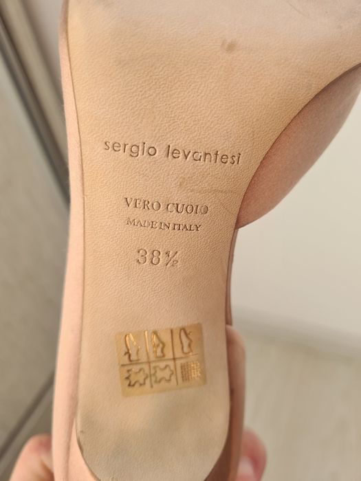 Vând pantofi dama de la Sergio Levantesi