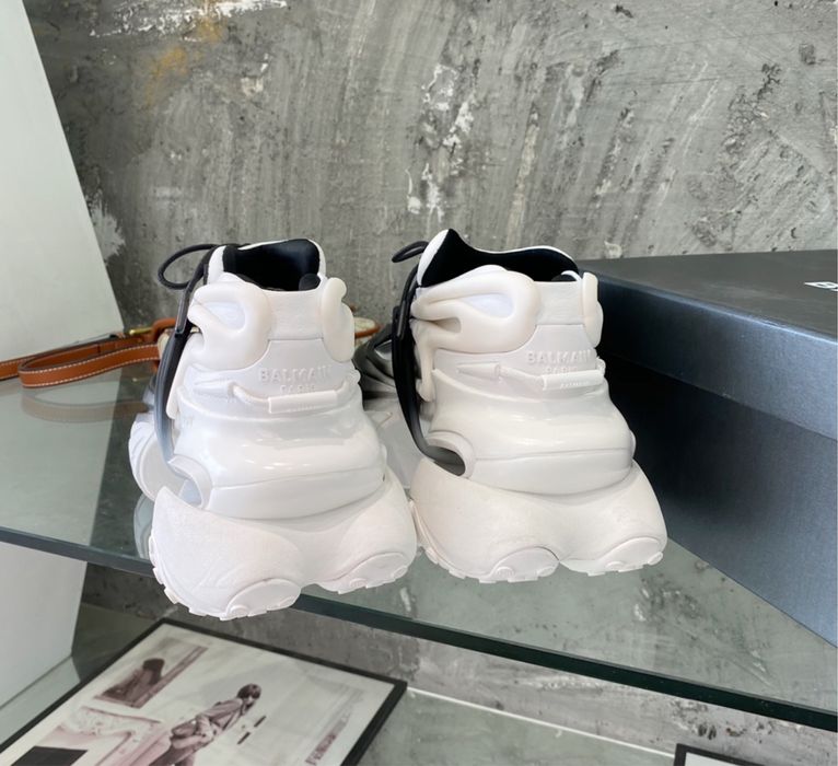 Adidasi Balmain Unicorn