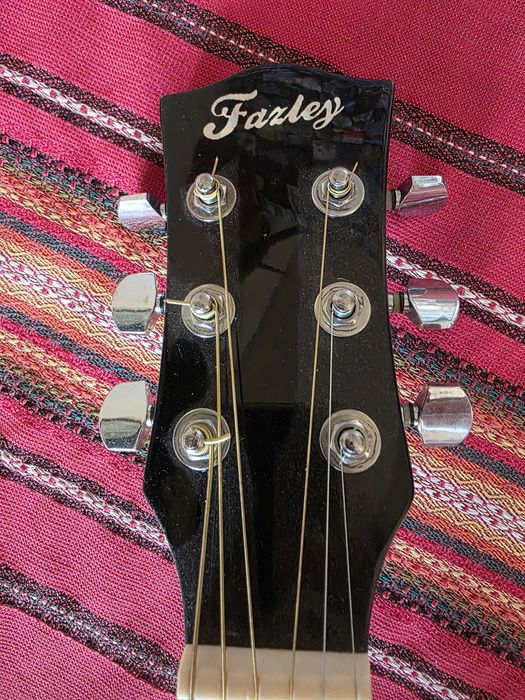 Класическа китара FAZLEY