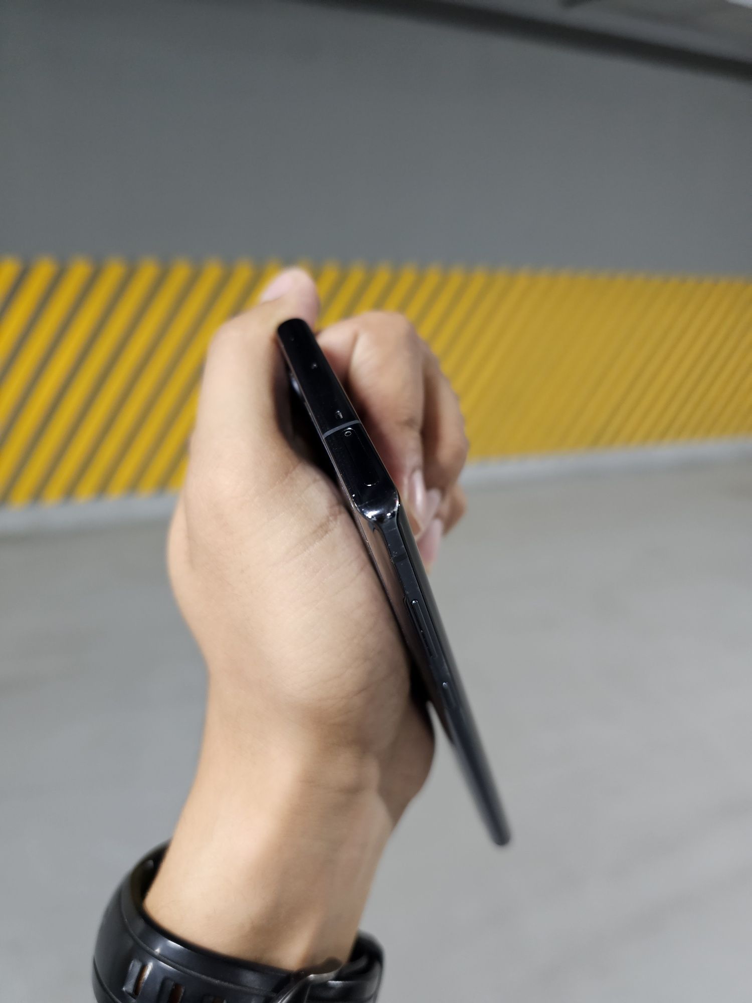 Samsung Galaxy Note 10 Duos. OzU 8/256 GB. Ime o'tkan Vietnam karobka
