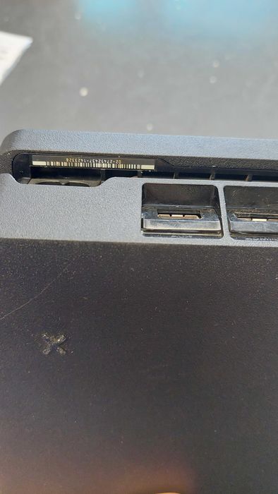 Playstation 4 SLIM + 2бр Джойстика ПАКЕТ!!