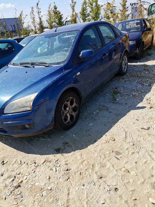 Bara fata capota trager usa Ford Focus