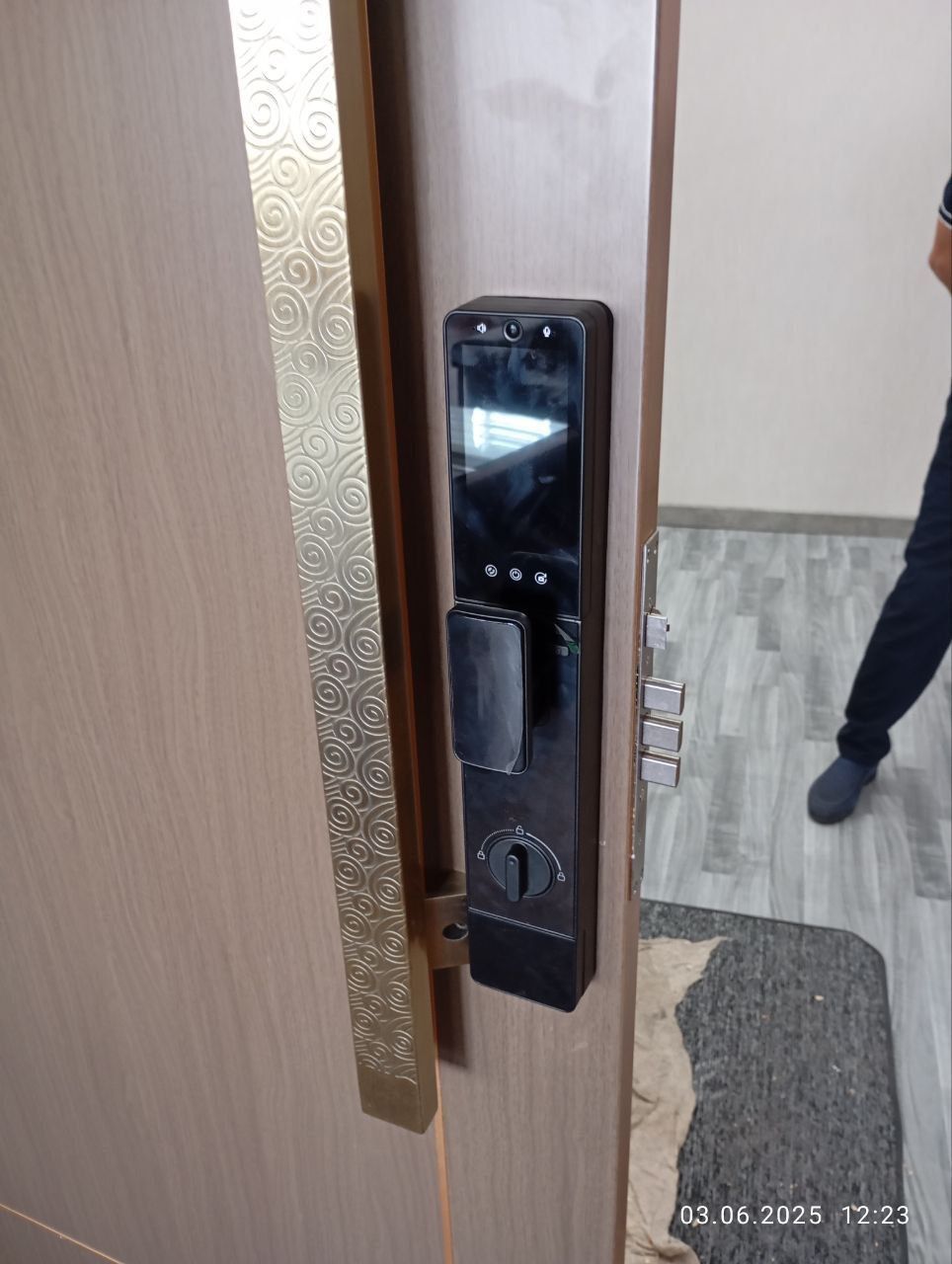 Aqlli qulf. Умный замок. Smart lock.